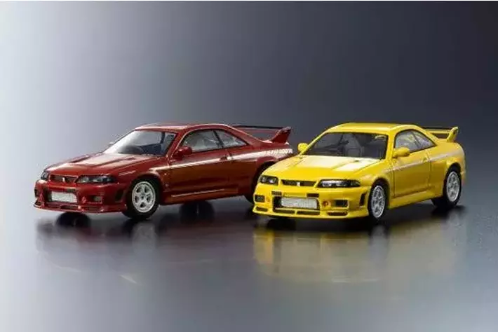 KYOSHO MINICAR&BOOK NISMO 400R ミニカー 特別版 京商】KYOSHO MINI CAR & BOOK 第20弾「NISMO 400R」を発売