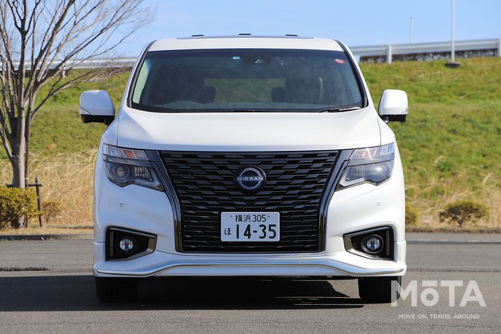 参考：現行エルグランド