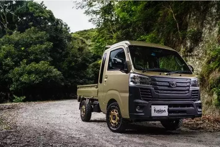 fusion ハイゼットトラックジャンボ用「フェイスリフトキット」誕生