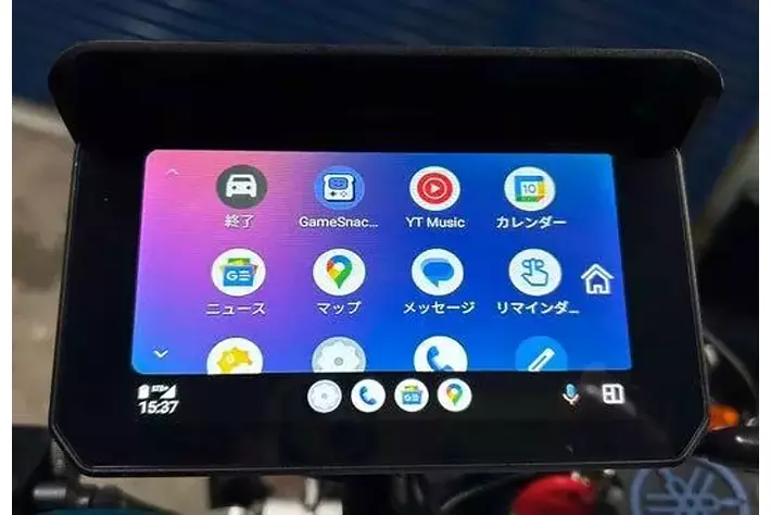 カスタムジャパン、バイク用スマートモニターに新たな選択肢