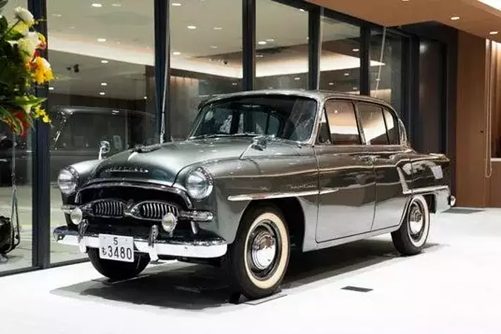 CROWN生誕70年-クラウン専門店「THE CROWN東京虎ノ門・大阪千里」2拠点