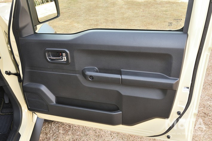 スズキ ジムニーノマド