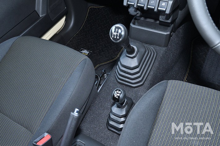 スズキ ジムニーノマド