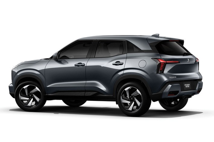 三菱 エクスフォース（インドネシア仕様）