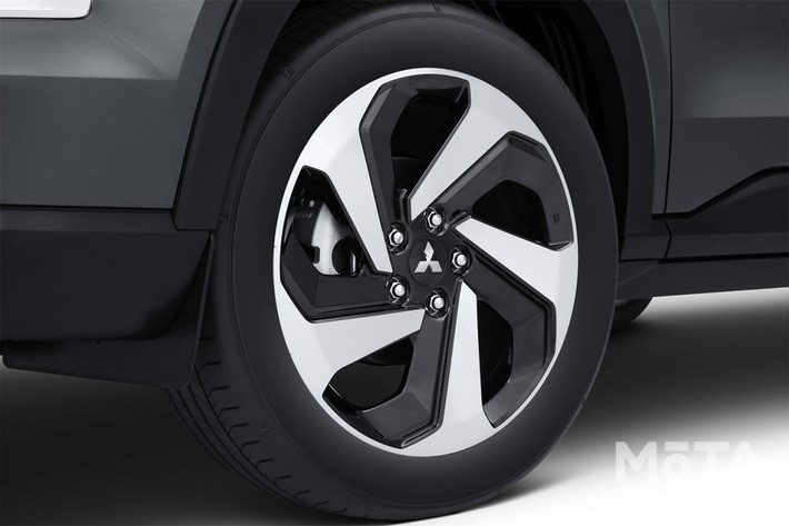 三菱 エクスフォース（インドネシア仕様）