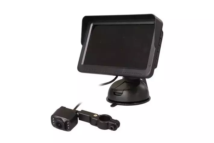 カー用品ブランドMAXWINから運転中に振り返らずに後部座席が確認できる