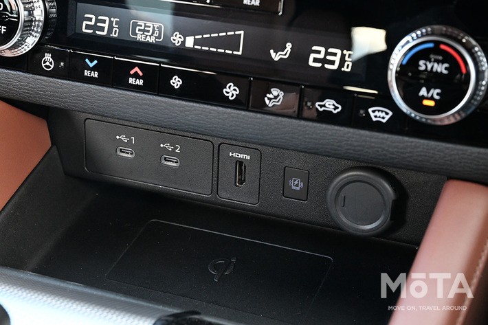 三菱 アウトランダーPHEV