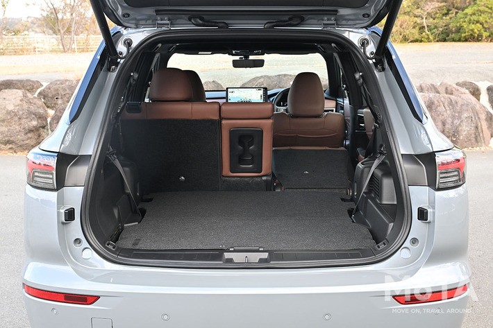 三菱 アウトランダーPHEV