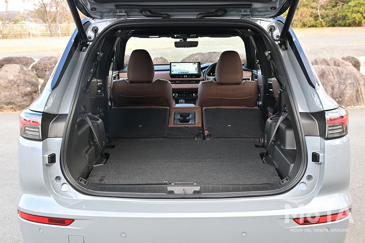 三菱 アウトランダーPHEV