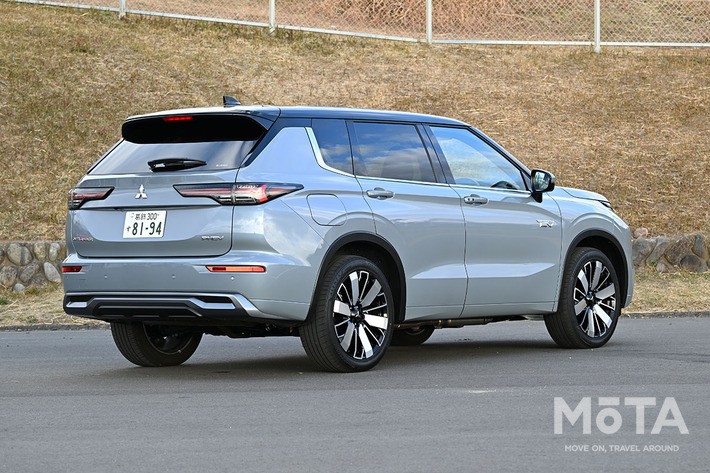 三菱 アウトランダーPHEV