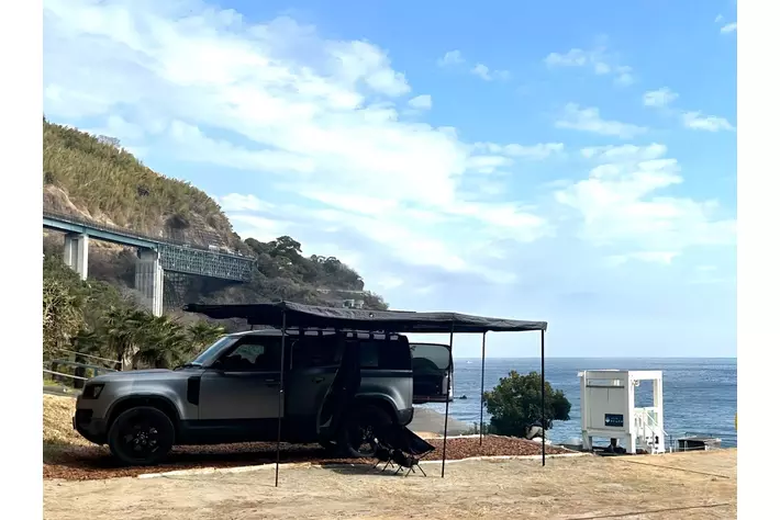 波音に包まれながら愛車と過ごす、1日1組限定のキャンプ体験「ACAO BEACH AUTO CAMP」の予約受付を開始