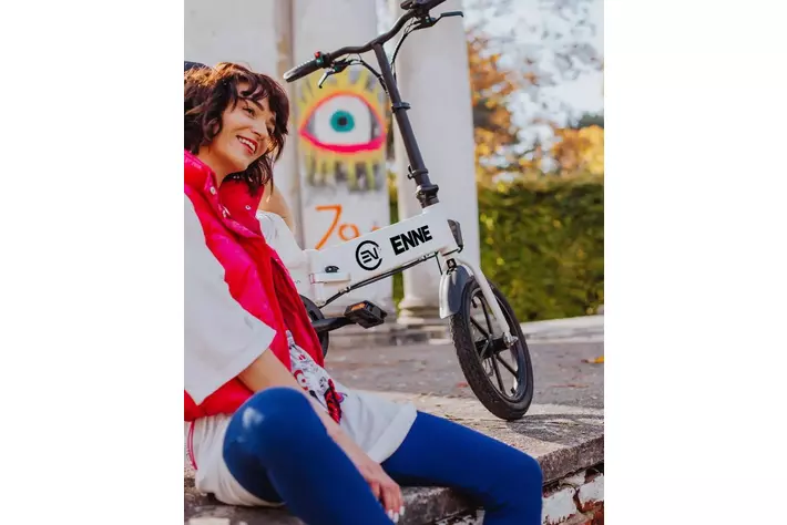 ENNE T600 GR、大好評につき販売一時休止！一度はお客様のご要望に応え販売延長しましたが、これ以上の受注で納期遅延必至のため、やむを得ずストップ。ご注文済みの方には予定通りお届けします！