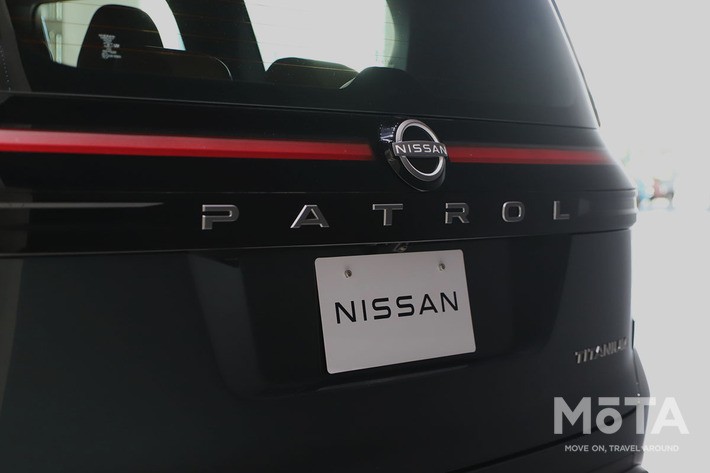 日産 パトロール（LE TITANIUM／海外仕様）