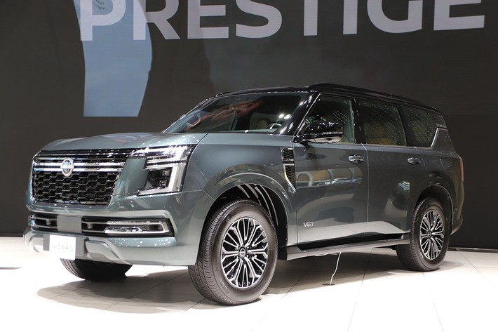 日産 パトロール（LE TITANIUM／海外仕様）