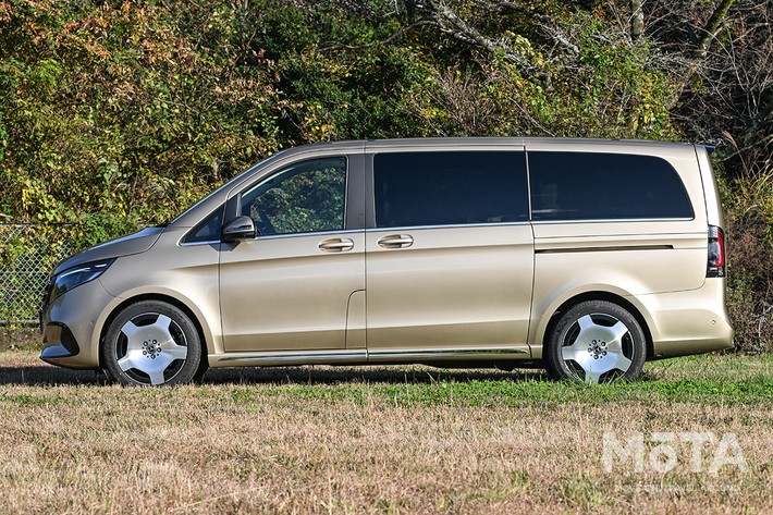 メルセデス・ベンツ Vクラス V220d EXCLUSIVE long Platinum Suite