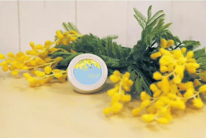 “しあわせ運ぶミモザの香り”をカーフレグランスに。luno（ルーノ）から春限定で発売