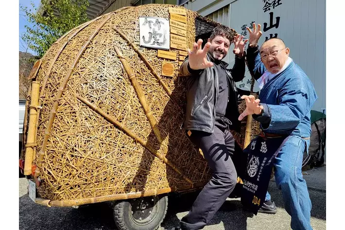 虎竹電気自動車「竹トラッカー」試乗体験！観光大使任命のアメリカ寿司職人