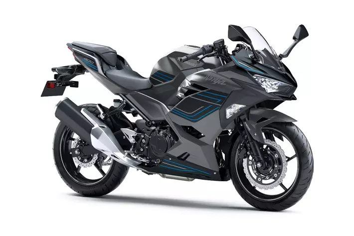 カワサキからツーリングからスポーツ走行まで楽しめるハイパフォーマンススポーツモデル「Ninja 400」がNEWカラー＆グラフィックで4月26日発売