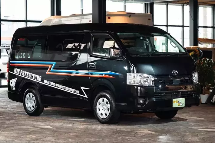 【全国初】三重県に「ダイレクトカーズ製」災害即応出動車を納車！防災と公用車の新たな活用モデルを提案