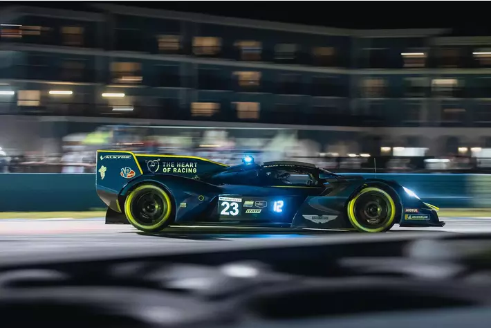 アストンマーティンValkyrieIMSAトップ10入りフィニッシュで堅調な滑り出し