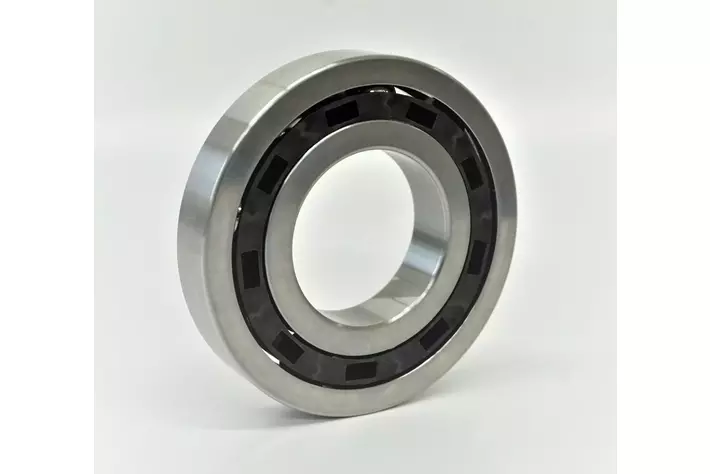 電動車向け小型軽量化深溝玉軸受を開発