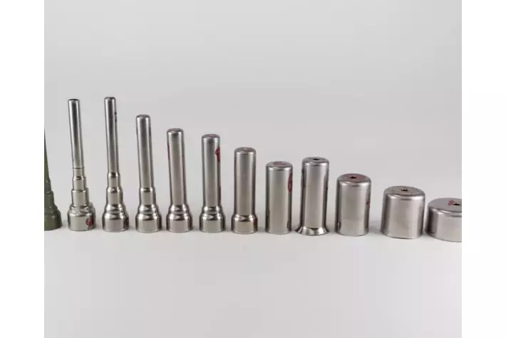 世界が認めた匠の技!18社が断念した深絞り加工で道を切り拓く――金属加工の可能性に挑み続ける町工場「ナカザ」が、足立ブランド認定企業冊子に掲載！