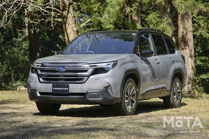 ストロングハイブリッドを搭載したスバル フォレスター