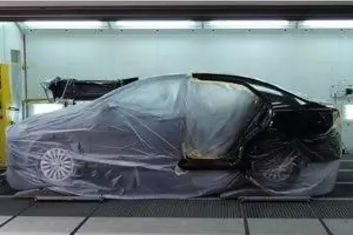 町工場発、環境配慮型自動車修理の革新。水性塗料技術で世界標準 町工場発、環境配慮型自動車修理の革新。水性塗料技術で世界標準
