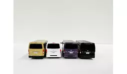 ハイエース プルバックカー かぷえぼ ⑺ トヨタ「ハイエース スーパーGL プルバックカー」4月25日（金
