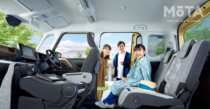 スペーシアの内装カラー