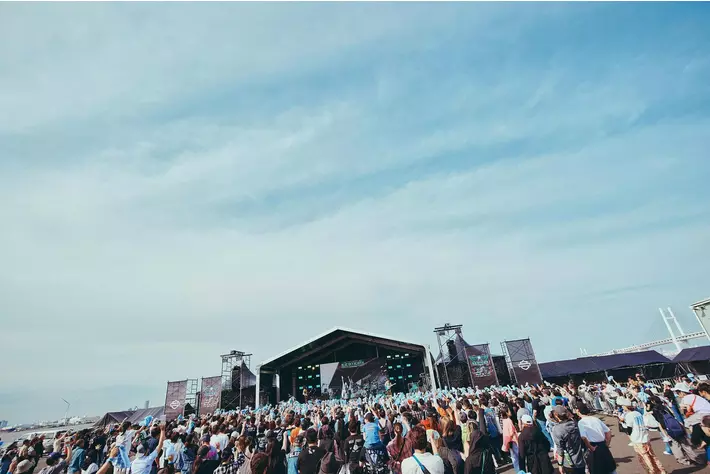 ハーレーカルチャーを“観る・乗る・聴く”で体感、1.4万人が熱狂した音楽とバイクの祭典「BLUE SKY HEAVEN 2025」レポート