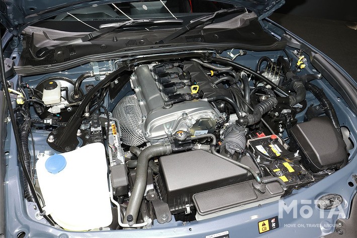 マツダ MAZDA SPIRIT RACING ロードスター