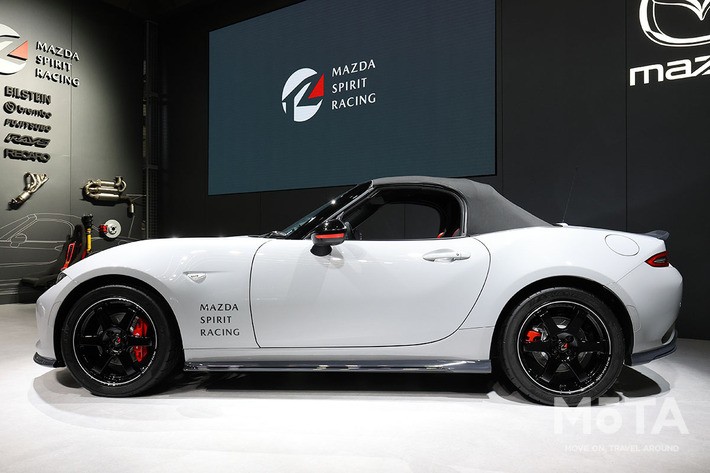 マツダ MAZDA SPIRIT RACING ロードスター