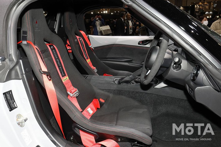 マツダスピリットレーシング ロードスター 12Rのバケットシート