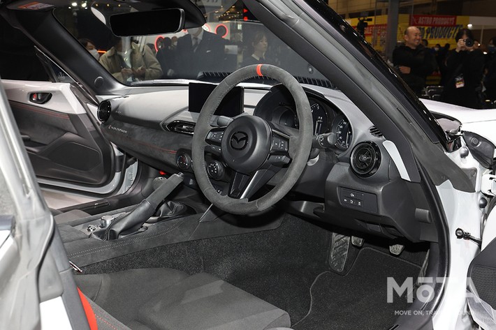 マツダ MAZDA SPIRIT RACING ロードスター