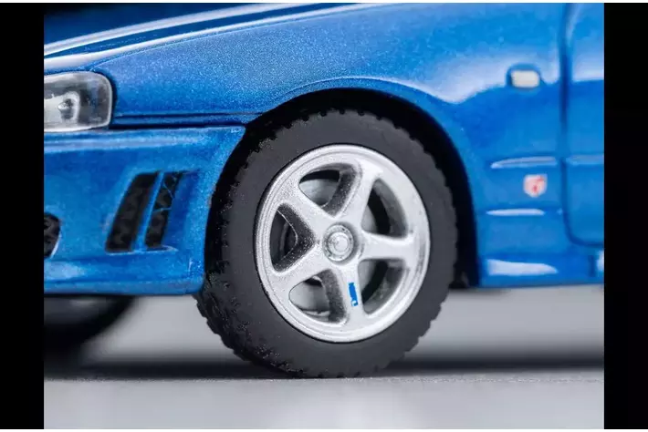 1／64スケールのダイキャスト製ミニカー「トミカリミテッド