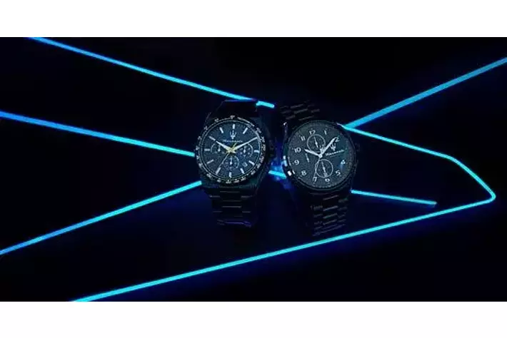 マセラティブルーに染まる、新作腕時計「BLUE EDITION」|【業界先取り