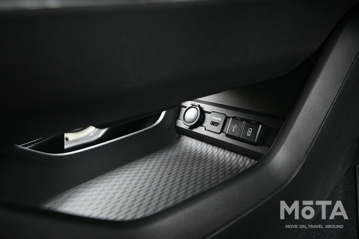 ［58/79］スズキ 新型eビターラ内装 アクセサリー