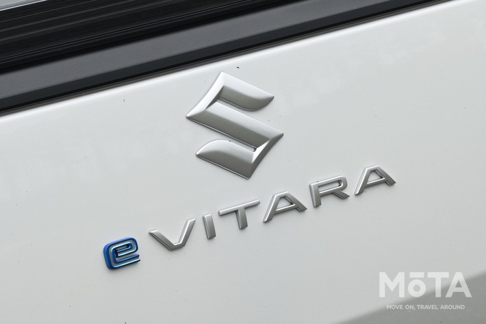 ［30/79］スズキ 新型eビターラ外観 リアエンブレム