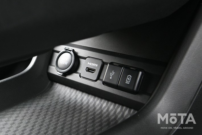 ［59/79］スズキ 新型eビターラ内装 アクセサリー