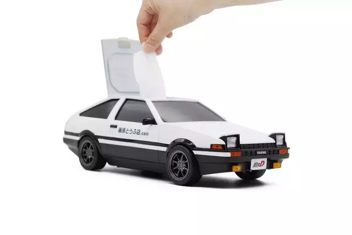 頭文字D』トレノ型ウェットティッシュケースが那須クラシックカー