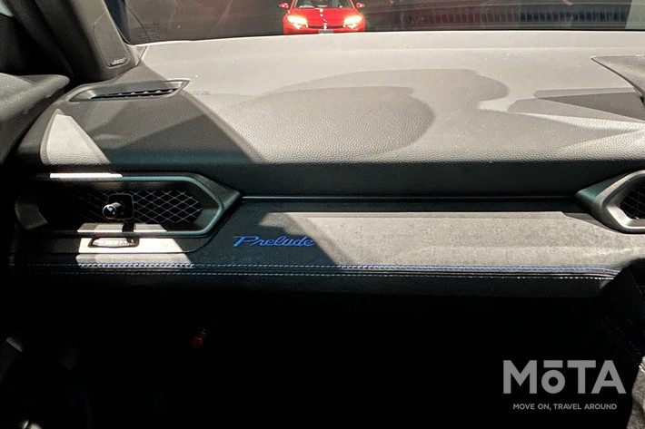 14/46 ホンダ 新型プレリュード ブルー×ブラック内装