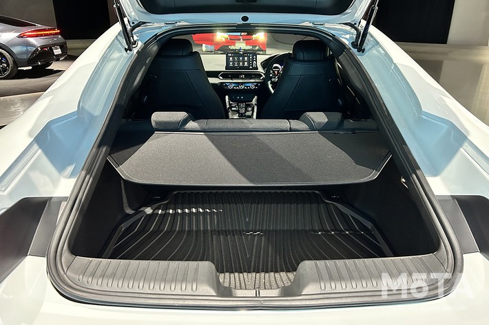 34/46 ホンダ 新型プレリュード 荷室