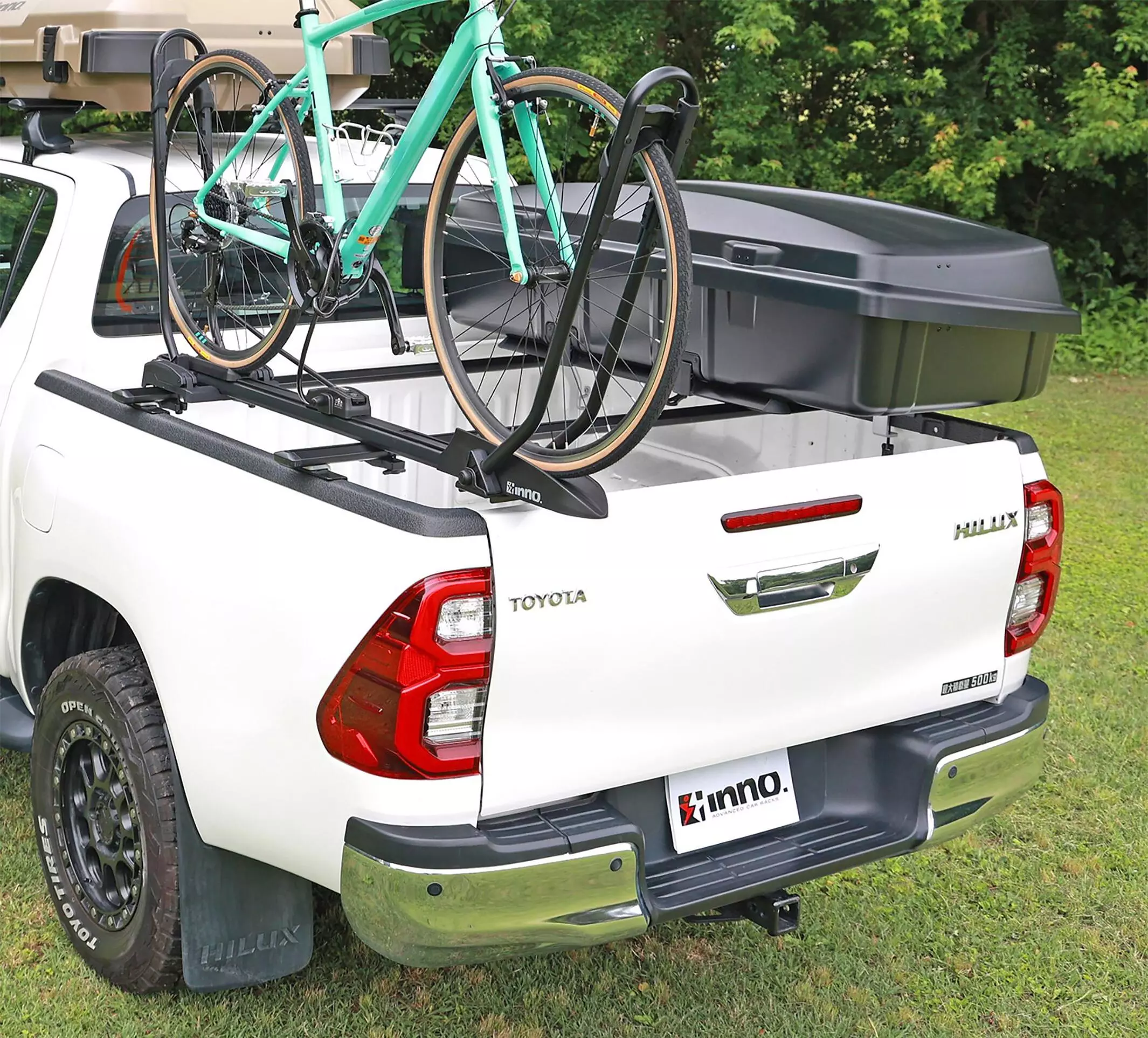 ハイラックスで遊び尽くす。荷台専用ベースキャリアが登場｜INNO