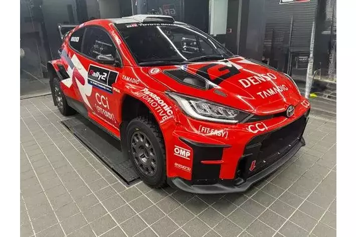1/43 スパーク ラリープラスメンバーズ限定 トヨタ ヤリス WRC 勝田貴元 Amazon.co.jp: ☆ スパーク 1/43 トヨタ GR ヤリス ラリー1