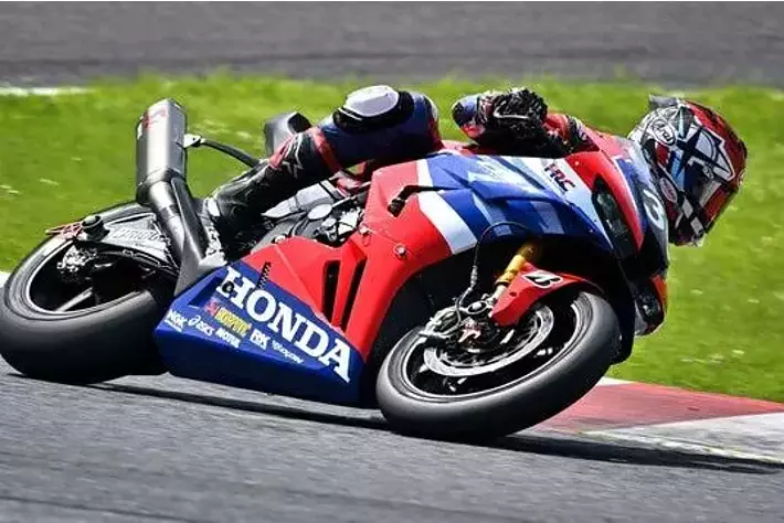 表彰台を獲得したホンダ、ヤマハ、スズキのマシンすべてが採用していた