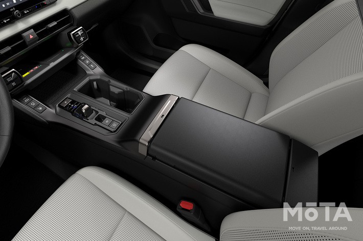 新型RAV4のセンターコンソール