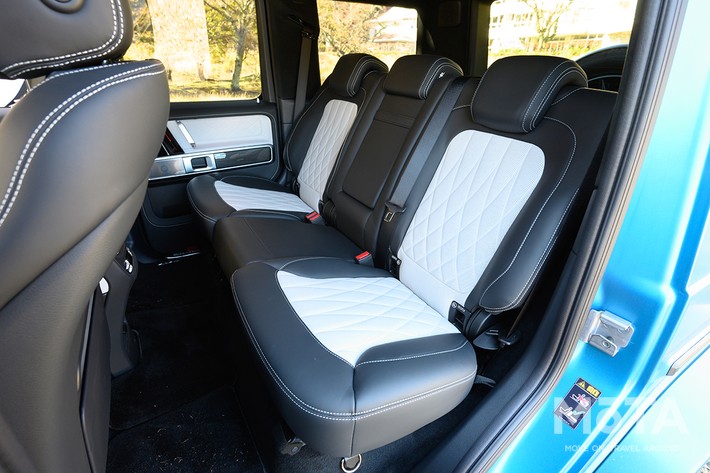 メルセデス・ベンツ Gクラスの後席