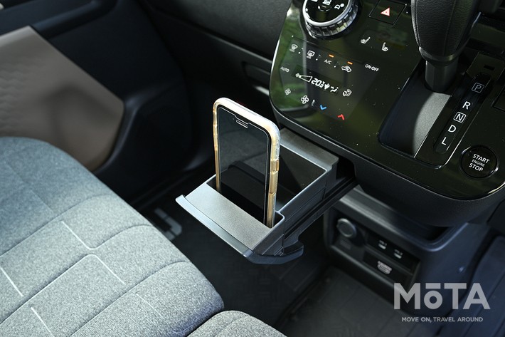 三菱 デリカミニ