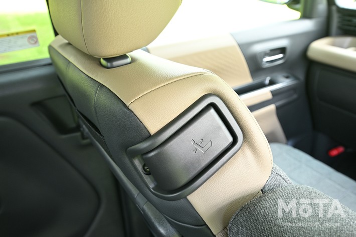 三菱 デリカミニ